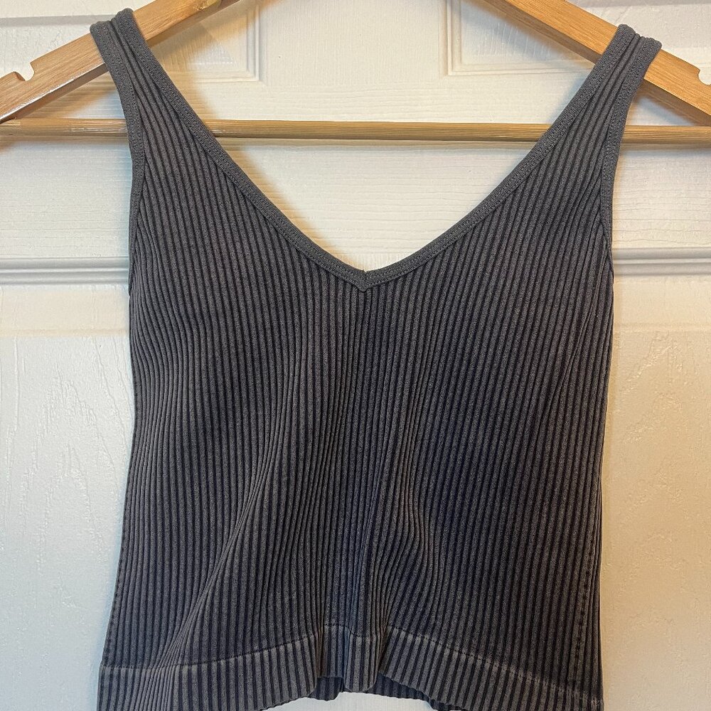 Cropped tanks (2)